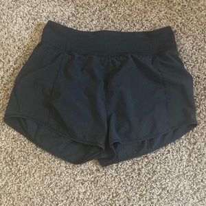 Lululemon Hotty Hot High-Rise Lined Short 4”